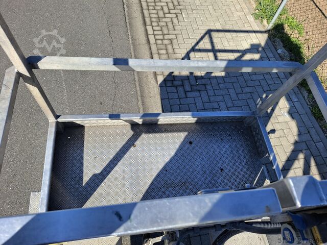 Teherautóra szerelt munkaállvány Palfinger P 210 BK | 2017