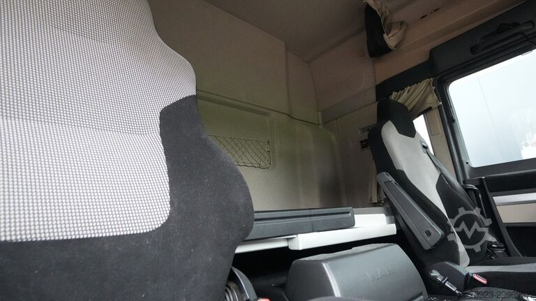 Standaard-SZM MAN TGX 24.420 6x2 651.800km