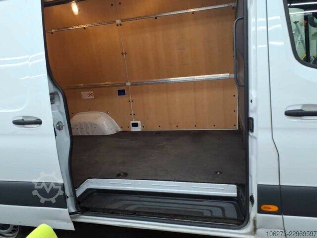 Skåpbil Mercedes-Benz Sprinter 317 CDI,L2H2,Automatik,Kamera,Navi