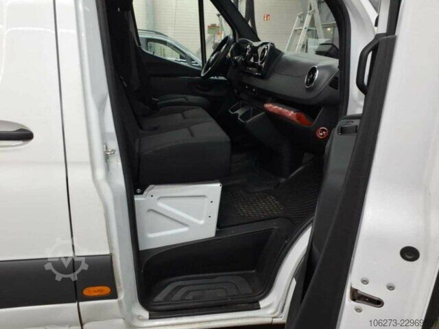 Skåpbil Mercedes-Benz Sprinter 317 CDI,L2H2,Automatik,Kamera,Navi