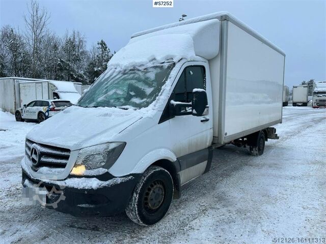 Pick-Up Mercedes-Benz Sprinter box truck with Tailgate lift