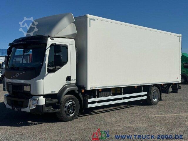 Vrachtwagen met bakwagen Volvo FL16 280 LBW Palfinger 1500 Kg + AHK + Klima