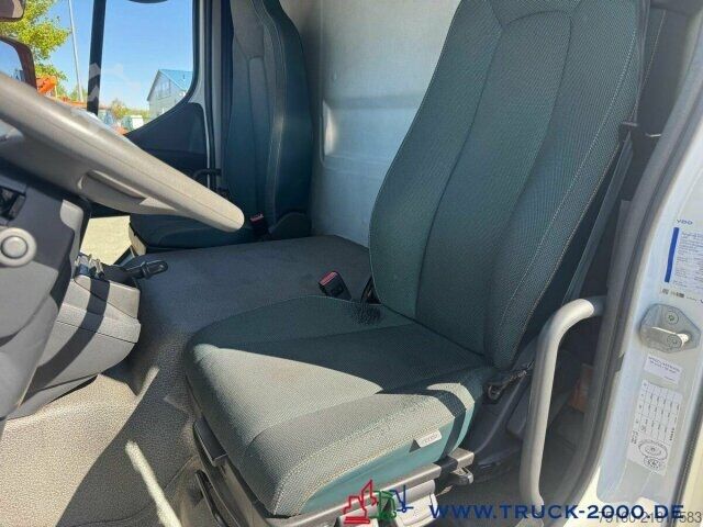 Vrachtwagen met bakwagen Volvo FL16 280 LBW Palfinger 1500 Kg + AHK + Klima