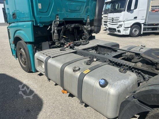 Ciągnik siodłowy typu volume MERCEDES-BENZ 1851 LOW-DECK, RETARDER VOLLLUFT/FULL AIR