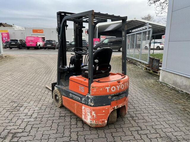 Elektrische vorkheftruck 3 wielen Toyota FBESF 15