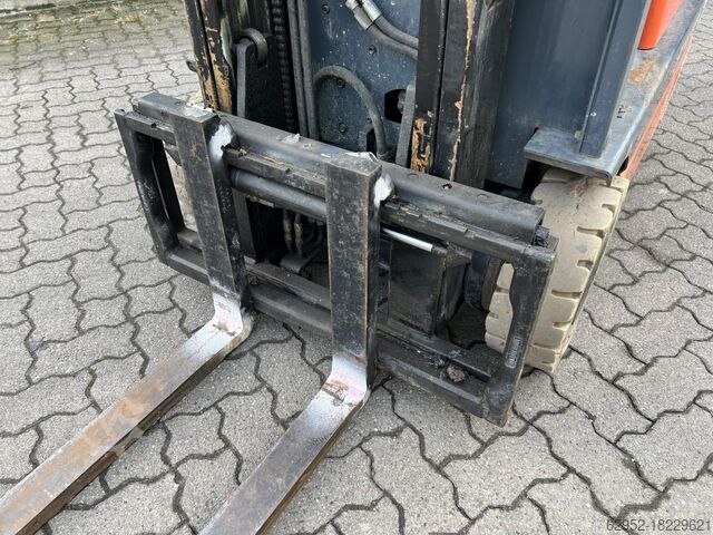 Elektrikli 3 tekerlekli forklift Toyota FBESF 15