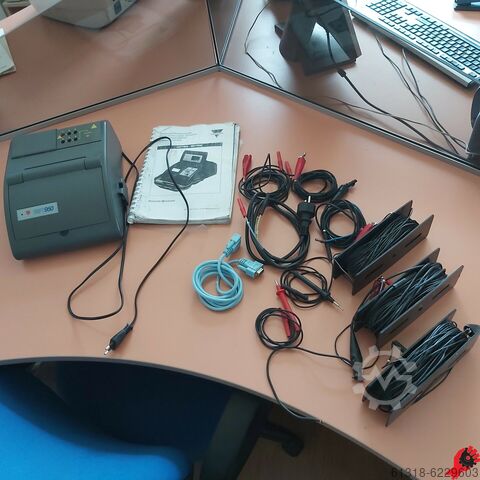 Controle van de elektrische laagspanningsbeveiliging Carlo Gavazzi SEFT 950