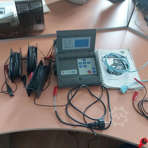 Controle van de elektrische laagspanningsbeveiliging Carlo Gavazzi SEFT 950