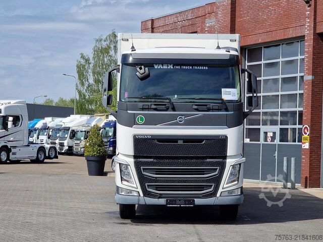Koffer Volvo FH 13.420 6x2 - Box - Loadlift - Manual gearbox...