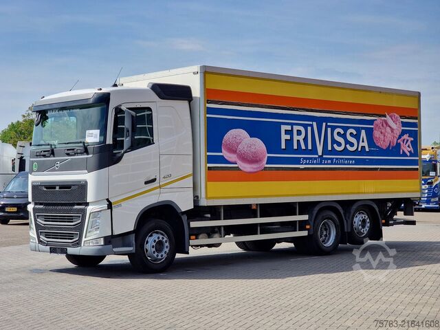 Koffer Volvo FH 13.420 6x2 - Box - Loadlift - Manual gearbox...
