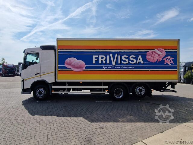 Koffer Volvo FH 13.420 6x2 - Box - Loadlift - Manual gearbox...