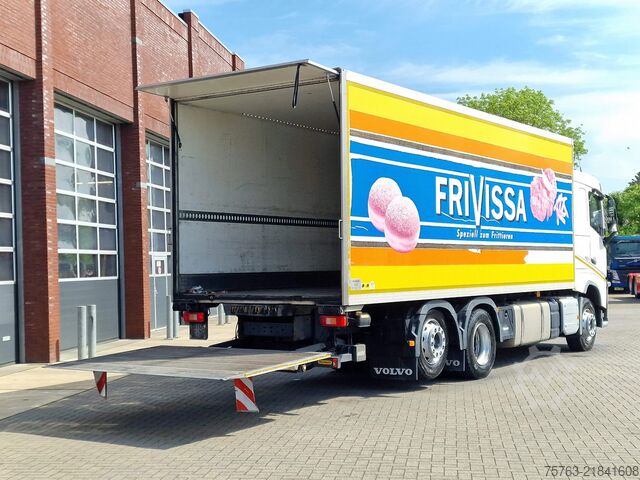 Koffer Volvo FH 13.420 6x2 - Box - Loadlift - Manual gearbox...