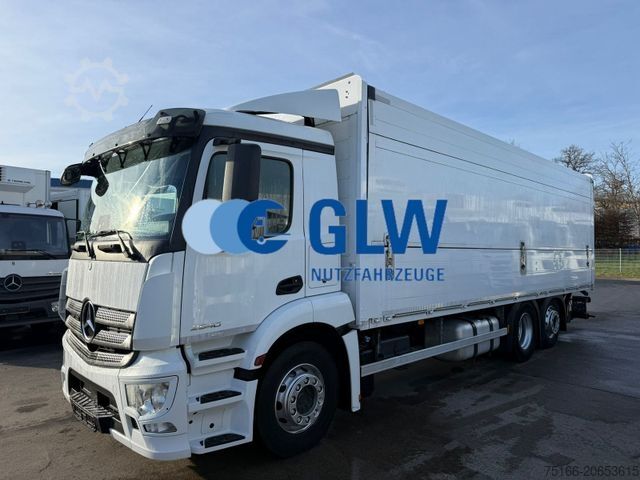 Camion de boissons MERCEDES-BENZ ANTOS 2540 L Getränkekoffer 7,40 m LBW 2 T*LENK