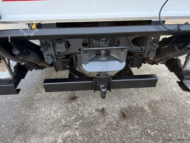 Camion de boissons MERCEDES-BENZ ANTOS 2540 L Getränkekoffer 7,40 m LBW 2 T*LENK