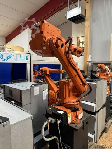 Endüstriyel robot ABB Robotics IRB 2600 12/1.85 IRC5 M2004, komplett