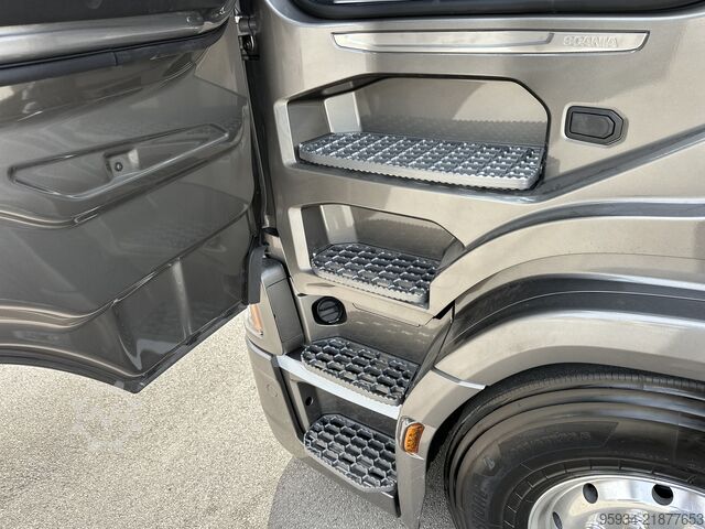 Standart çekici ünitesi SCANIA 770S FULL PNEUMATIC