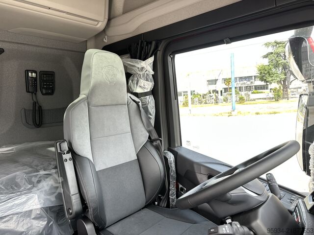 Standart çekici ünitesi SCANIA 770S FULL PNEUMATIC