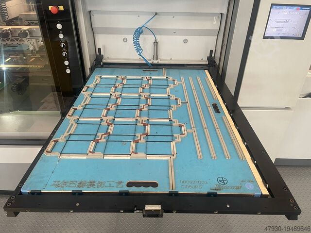 Poinçonneuse à plat Heidelberg Dymatrix 106 CSB pro