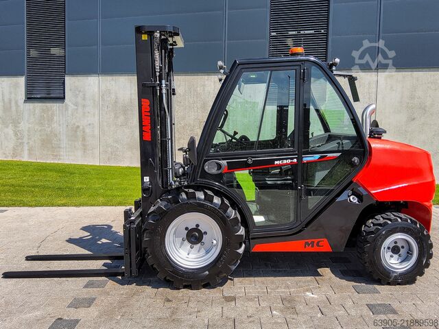 Carrello elevatore fuoristrada Manitou MC 30-4