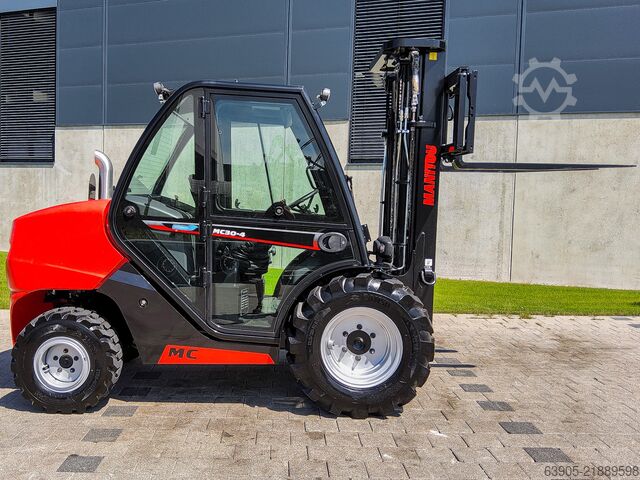Carrello elevatore fuoristrada Manitou MC 30-4