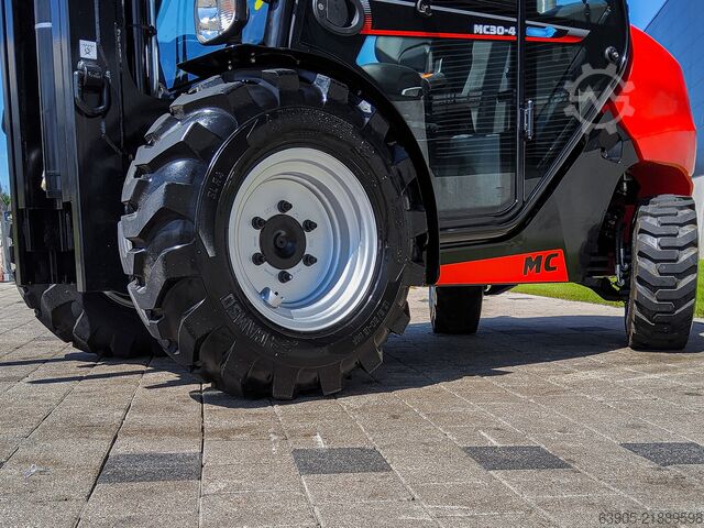 Carrello elevatore fuoristrada Manitou MC 30-4