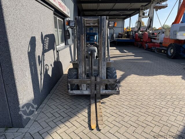  AUSA CH - 150 H Ruwterreinheftruck  Triplo 400 Freelift