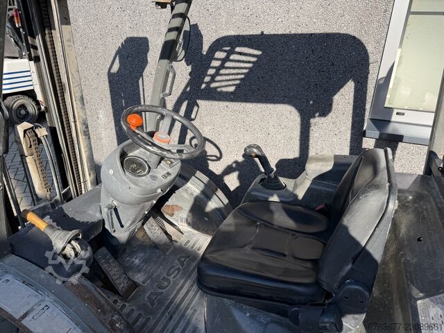  AUSA CH - 150 H Ruwterreinheftruck  Triplo 400 Freelift