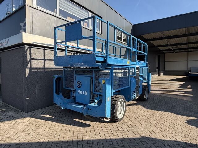  GENIE GS 4390 RT Schaarhoogwerker / Scissor Lift / Arbei
