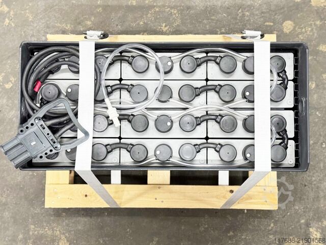 Förare av höglyftande truck Jungheinrich ERD 220 - Service Neu- Triplex - Batterie 92%