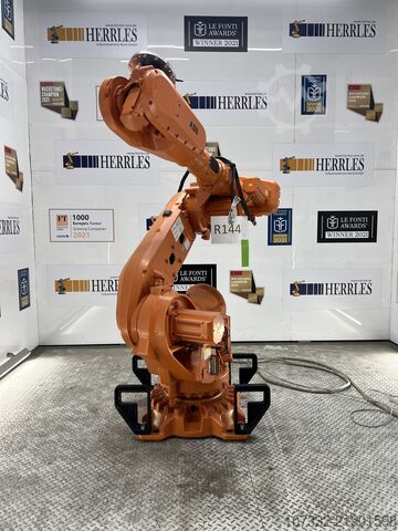 Industriële robot ABB IRB 6700-300/2.70