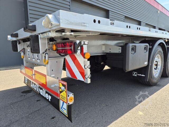 Flatbed semitrailers Lecitrailer PLATEAU TWISTLOCKS EXTENSIBLE