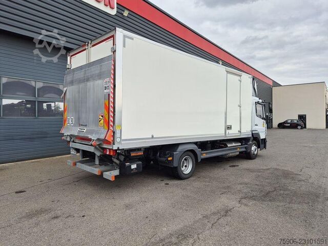 Box truck Mercedes-Benz Atego