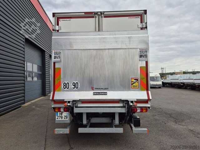 Box truck Mercedes-Benz Atego