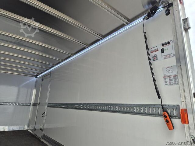 Box truck Mercedes-Benz Atego