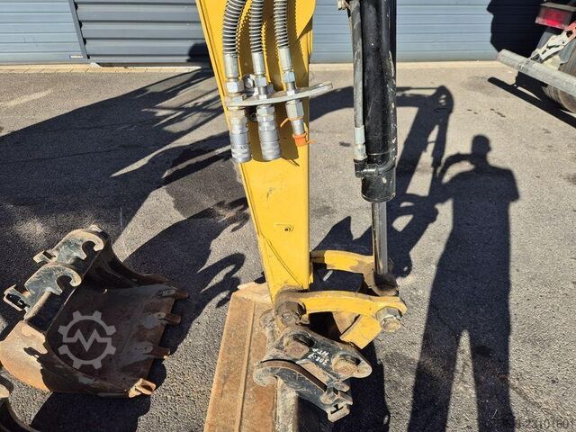Mini excavators Caterpillar 302.7D