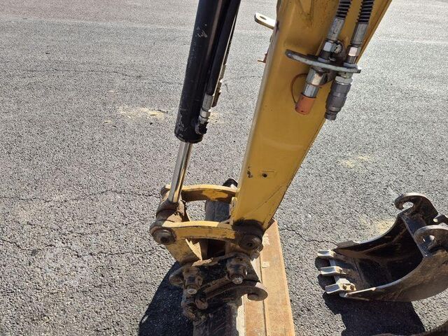 Mini excavators Caterpillar 302.7D