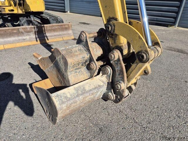 Mini excavators Caterpillar 305E2
