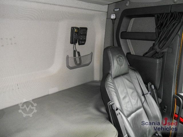 Standardní tahač Scania S 520 A4x2NA - V8 / Hydraulik -