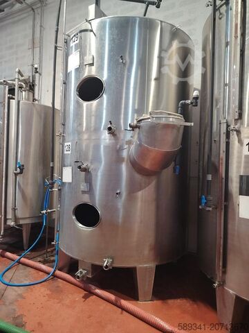 Stainless Steel Tank – 2 Compartments – 108 HL – Cylindrical on Legs