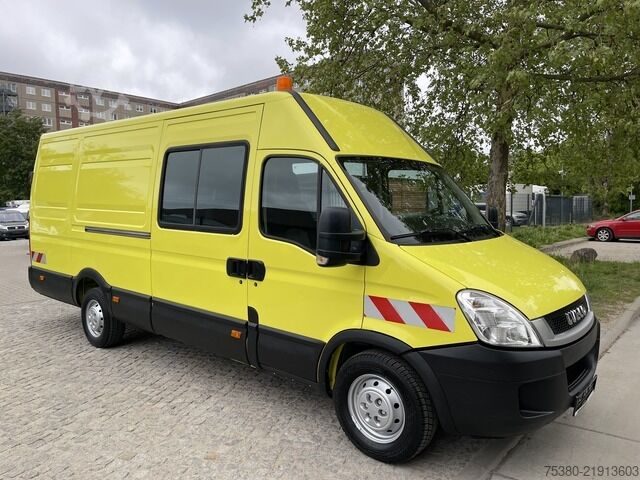 Panelová dodávka iveco Daily 35S14 Maxi Mixto 5-Sitzer *AHK*1-Hand