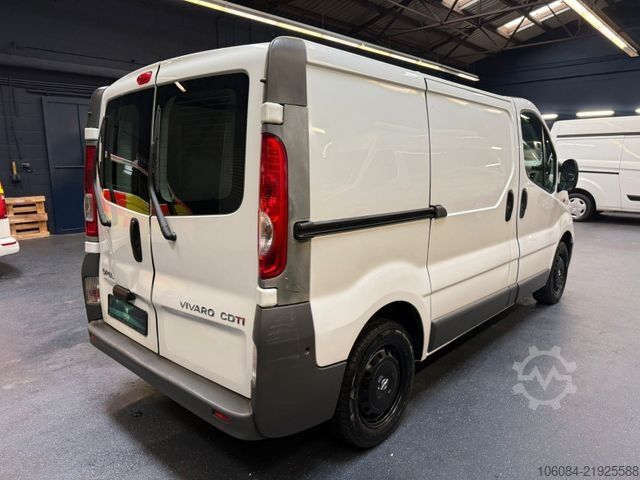 Furgão de painéis OPEL Vivaro Kasten/Kombi L1H1 TÜV NEU 2.Hand