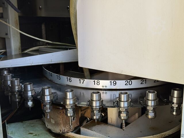 Uniwersalne centrum obróbcze Mikron HSM 400