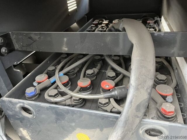 Trattore di traino Linde W08