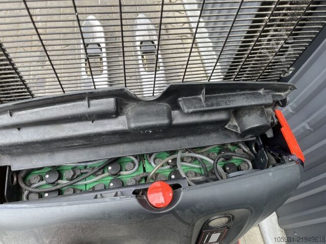 Impilatore pedonale Linde L12