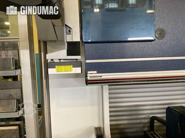 Press Brake TRUMPF TruBend Cell 500 TRUBEND Cell 5000 with TruBend 5085 extended version and BendMaster 60