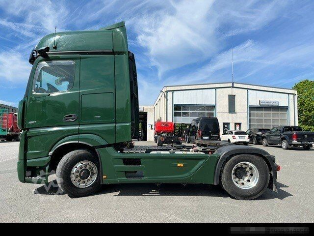 Tractor unit MERCEDES-BENZ Actros 1851 LS HAD 4x4 Retarder+Xenon+Hydraulik