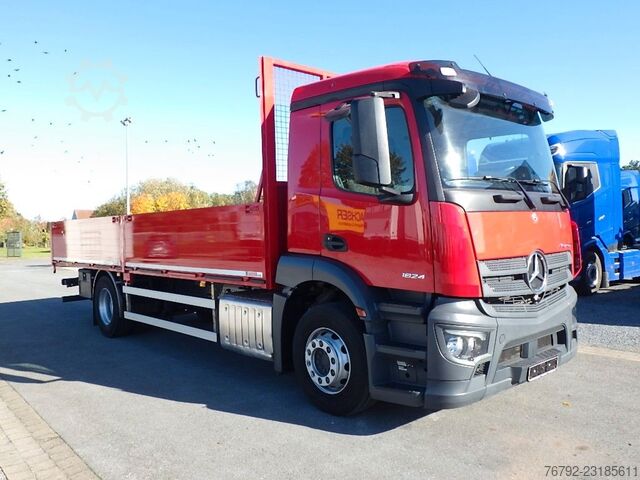 Camion cu platformă MERCEDES-BENZ 1824 L Actros Pritsche 7,10 m/2x AHK/Klima/12tkm