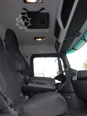 Camion cu platformă MERCEDES-BENZ 1824 L Actros Pritsche 7,10 m/2x AHK/Klima/12tkm