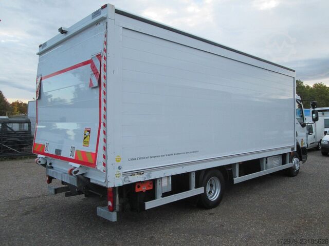 Kamion za prevoz pića DAF LF 180.12 *Getränke-Koffer*Klima*LBW*Euro6*