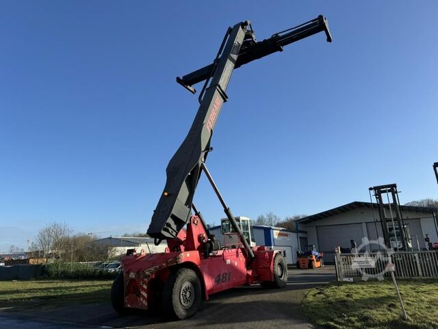 Vollcontainer Reachstacker CVS Ferrari F481
